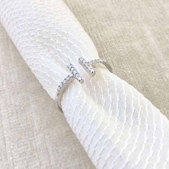 925 sterling Silver Ring CZ open top T initial - Picture 2 of 8